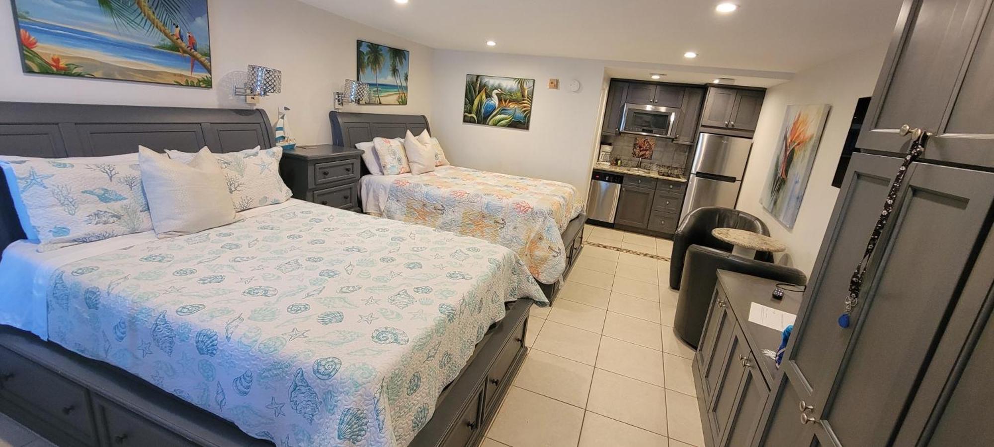 Sea Spray, Studio 114, Beach Steps Away! Pool+Wifi Ruskin Exteriör bild
